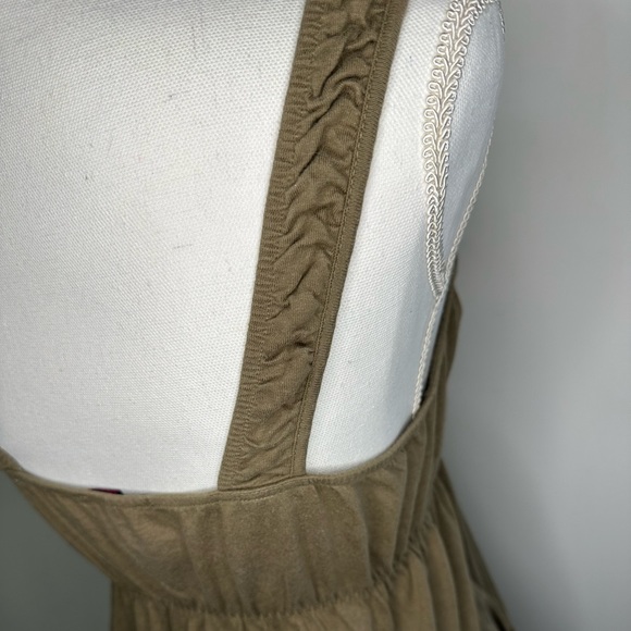 Mark women’s size Medium breaded dress with pockets. Army green color. - Picture 4 of 9